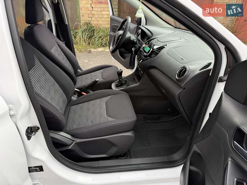 Седан Ford KA 2019 в Києві фото 42 Седан Ford KA 2019 в Києві