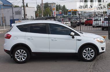 Внедорожник / Кроссовер Ford Kuga 2010 в Николаеве