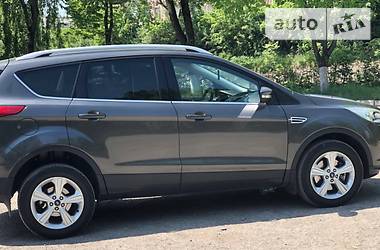 Внедорожник / Кроссовер Ford Kuga 2016 в Тернополе