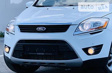 Внедорожник / Кроссовер Ford Kuga 2013 в 