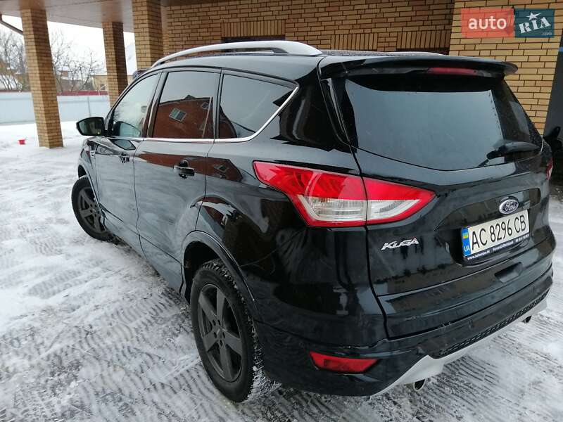 Внедорожник / Кроссовер Ford Kuga 2015 в Луцке