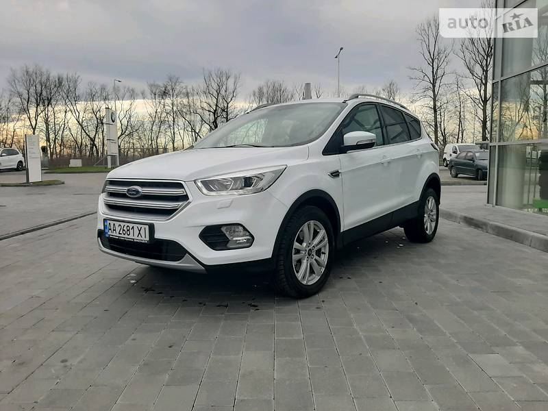 Внедорожник / Кроссовер Ford Kuga 2018 в Ивано-Франковске