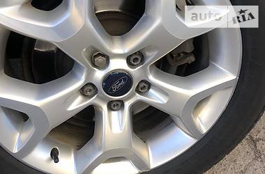 Позашляховик / Кросовер Ford Kuga 2010 в 