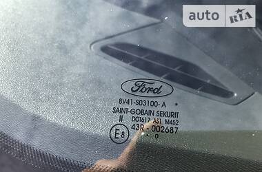 Позашляховик / Кросовер Ford Kuga 2010 в 
