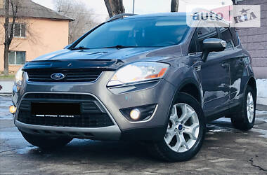 Внедорожник / Кроссовер Ford Kuga 2012 в Каменском