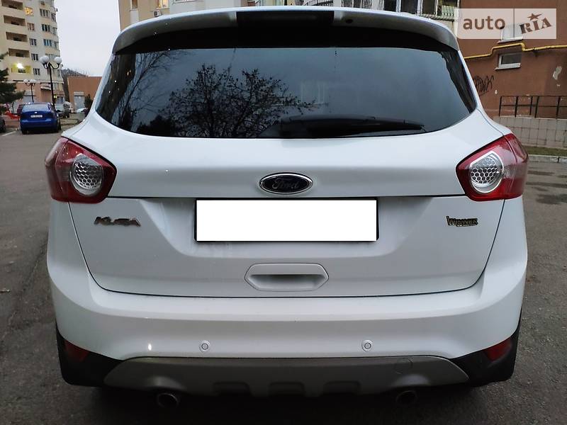 Позашляховик / Кросовер Ford Kuga 2013 в Києві
