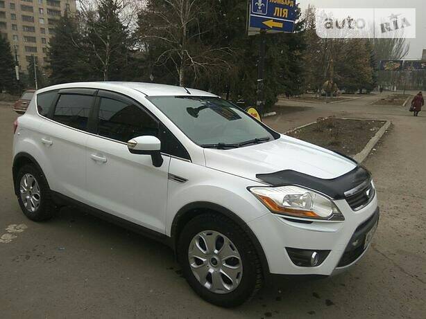 Позашляховик / Кросовер Ford Kuga 2010 в Слов'янську