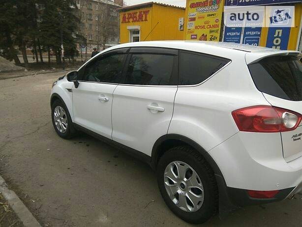 Позашляховик / Кросовер Ford Kuga 2010 в Слов'янську