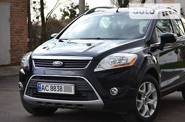 Позашляховик / Кросовер Ford Kuga 2011 в 