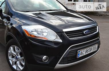 Позашляховик / Кросовер Ford Kuga 2011 в 