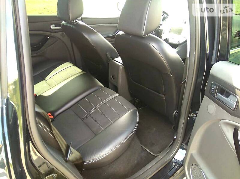 Позашляховик / Кросовер Ford Kuga 2012 в Луцьку