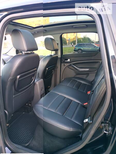 Позашляховик / Кросовер Ford Kuga 2011 в Івано-Франківську