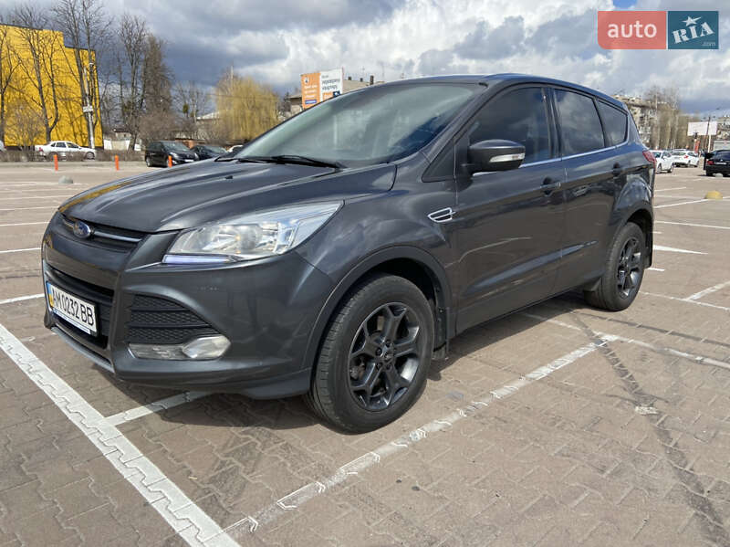 Позашляховик / Кросовер Ford Kuga 2015 в Житомирі