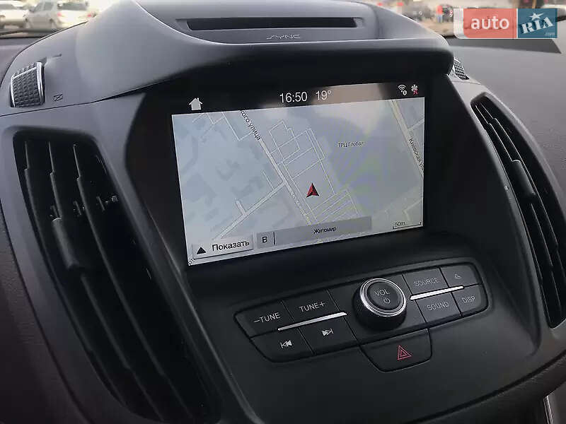 Позашляховик / Кросовер Ford Kuga 2015 в Житомирі