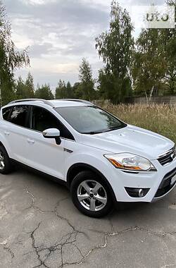 Позашляховик / Кросовер Ford Kuga 2012 в Мукачевому