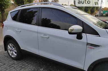 Внедорожник / Кроссовер Ford Kuga 2011 в Харькове