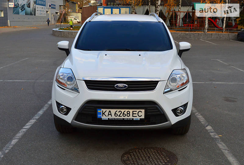 Внедорожник / Кроссовер Ford Kuga 2012 в Киеве