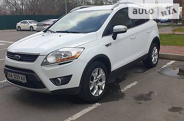 Внедорожник / Кроссовер Ford Kuga 2012 в Киеве