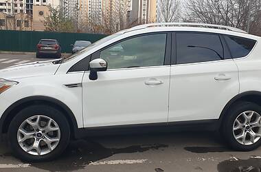 Внедорожник / Кроссовер Ford Kuga 2012 в Киеве