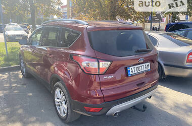 Внедорожник / Кроссовер Ford Kuga 2017 в Ивано-Франковске