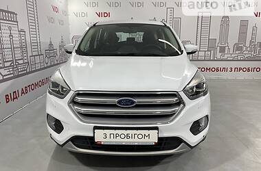 Позашляховик / Кросовер Ford Kuga 2018 в Києві