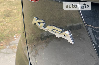 Внедорожник / Кроссовер Ford Kuga 2012 в 