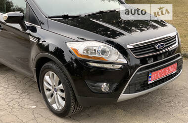 Внедорожник / Кроссовер Ford Kuga 2012 в 