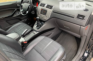 Внедорожник / Кроссовер Ford Kuga 2012 в 