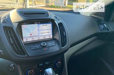 Внедорожник / Кроссовер Ford Kuga 2018 в 