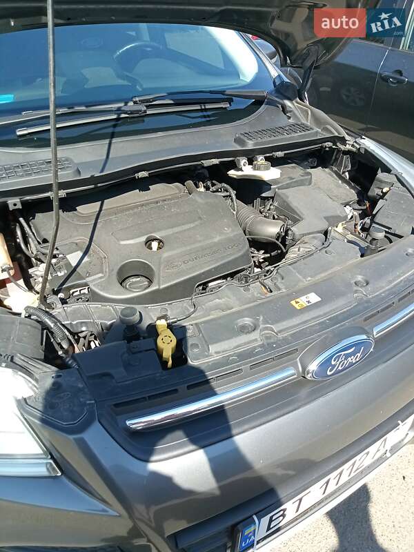 Внедорожник / Кроссовер Ford Kuga 2014 в Первомайске