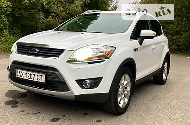 Внедорожник / Кроссовер Ford Kuga 2012 в 