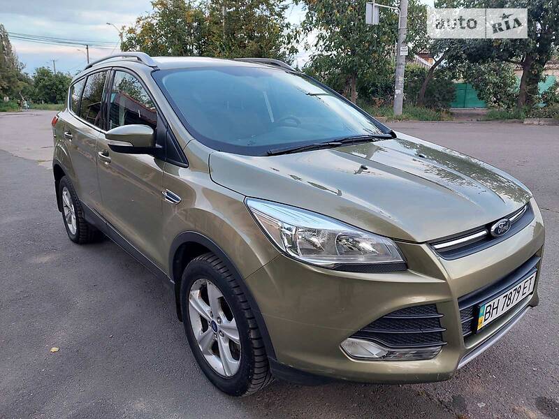 Позашляховик / Кросовер Ford Kuga 2014 в Одесі