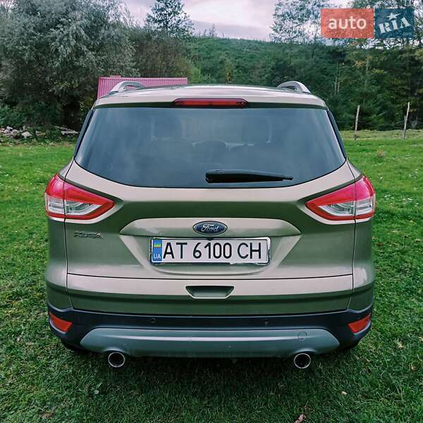 Внедорожник / Кроссовер Ford Kuga 2014 в Снятине