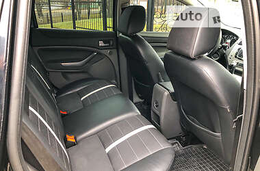 Позашляховик / Кросовер Ford Kuga 2010 в 
