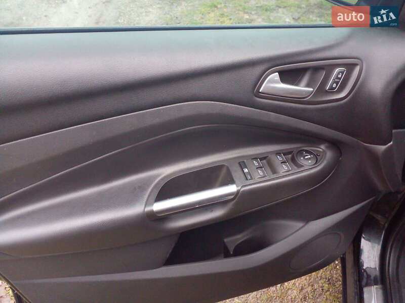 Позашляховик / Кросовер Ford Kuga 2014 в Тячеві фото 19 Позашляховик / Кросовер Ford Kuga 2014 в Тячеві