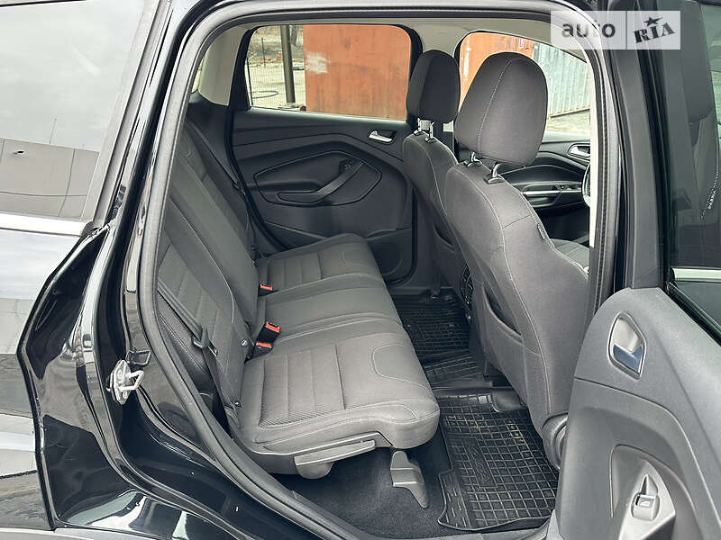 Внедорожник / Кроссовер Ford Kuga 2013 в Киеве