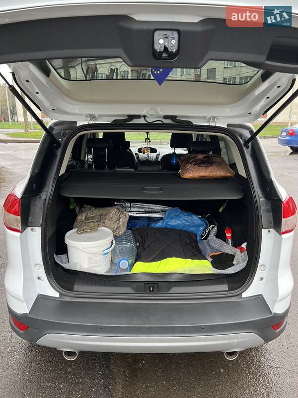 Позашляховик / Кросовер Ford Kuga 2016 в Красилові