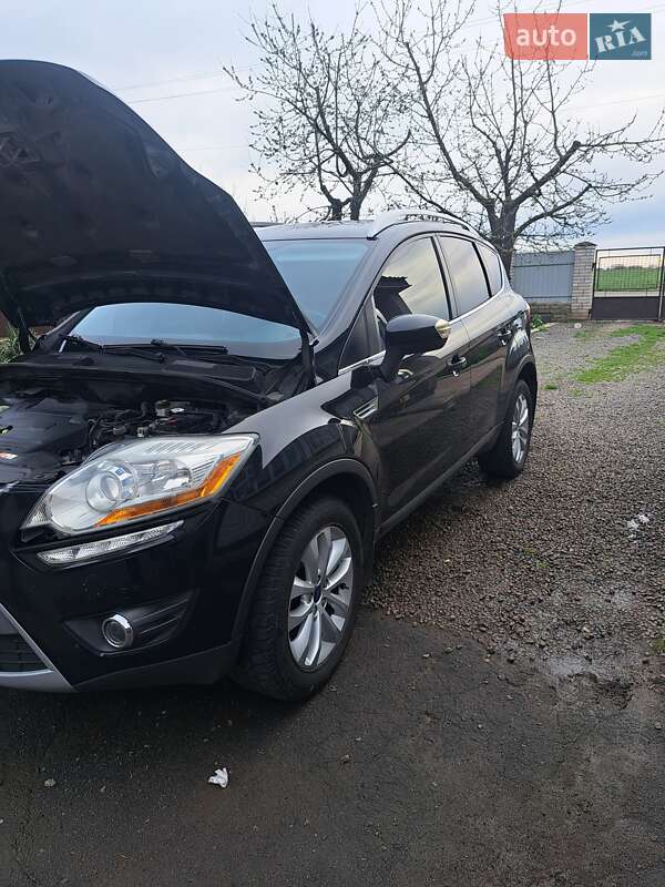 Внедорожник / Кроссовер Ford Kuga 2012 в Черкассах