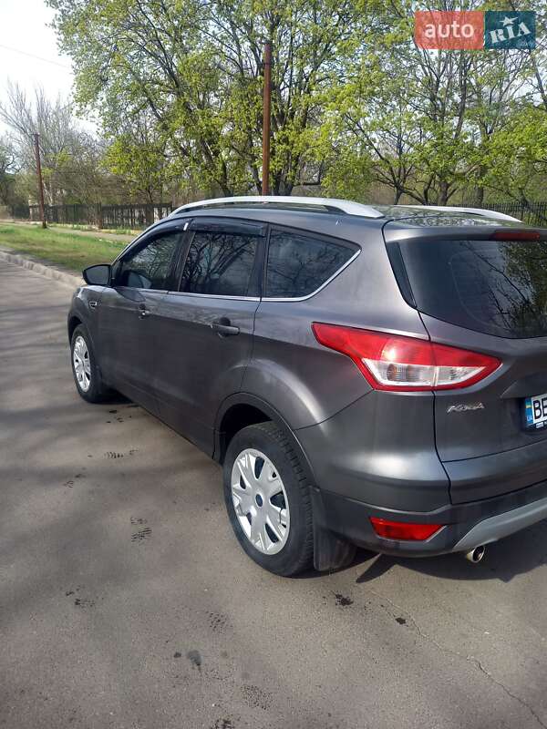 Внедорожник / Кроссовер Ford Kuga 2014 в Николаеве