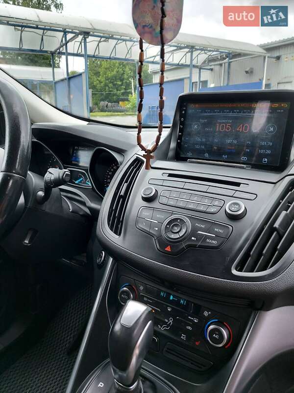 Внедорожник / Кроссовер Ford Kuga 2017 в Хмельницком