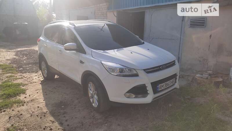 Внедорожник / Кроссовер Ford Kuga 2015 в Житомире