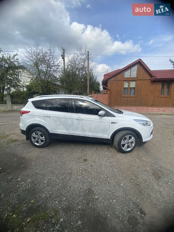 Позашляховик / Кросовер Ford Kuga 2013 в Львові