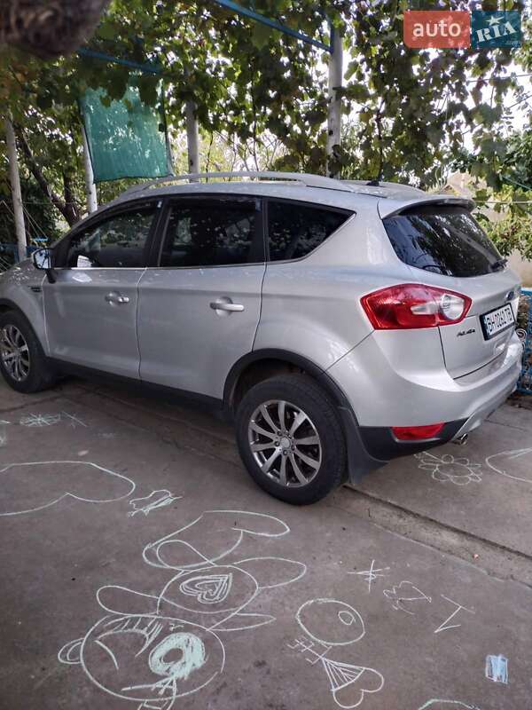 Внедорожник / Кроссовер Ford Kuga 2011 в Измаиле