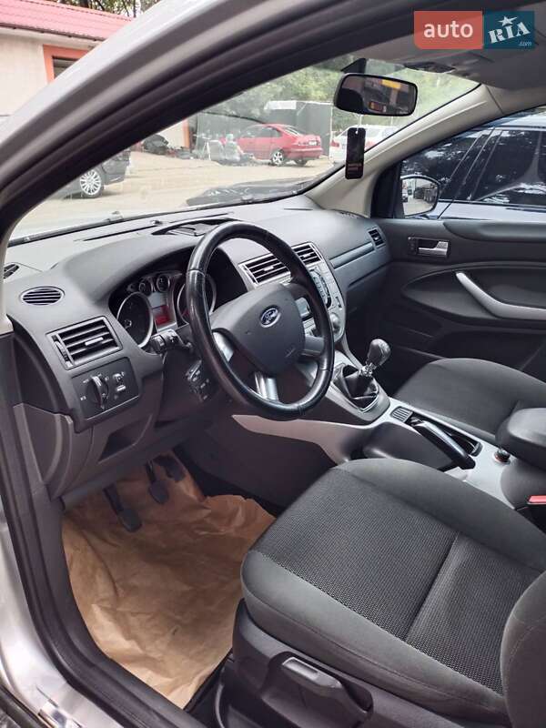 Внедорожник / Кроссовер Ford Kuga 2011 в Измаиле