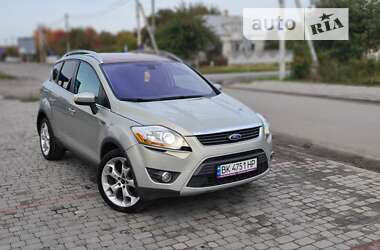 Позашляховик / Кросовер Ford Kuga 2010 в Млиніві