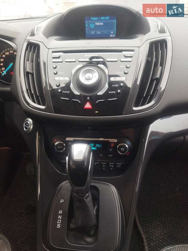 Внедорожник / Кроссовер Ford Kuga 2013 в Звягеле фото 3 Внедорожник / Кроссовер Ford Kuga 2013 в Звягеле