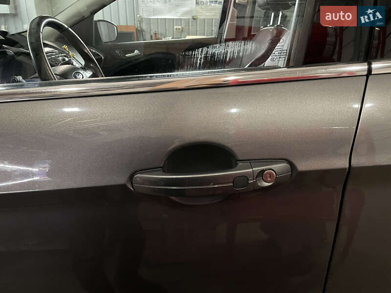 Внедорожник / Кроссовер Ford Kuga 2013 в Чернигове фото 13 Внедорожник / Кроссовер Ford Kuga 2013 в Чернигове