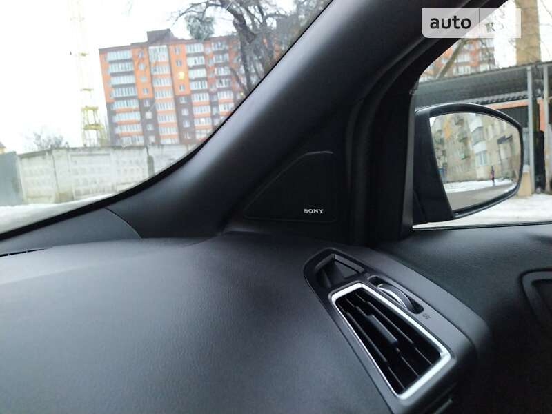 Позашляховик / Кросовер Ford Kuga 2017 в Рівному