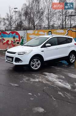Внедорожник / Кроссовер Ford Kuga 2016 в 