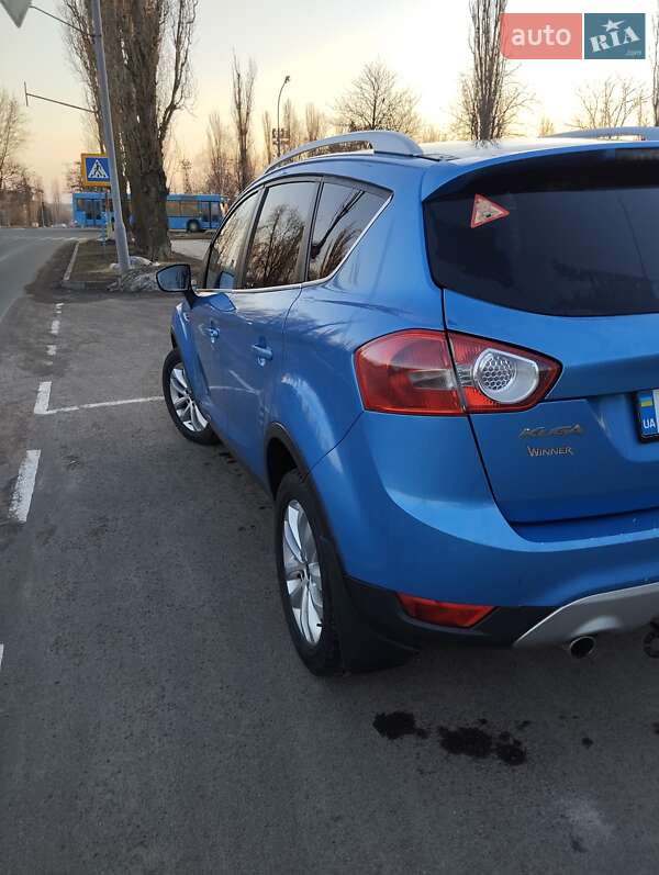 Внедорожник / Кроссовер Ford Kuga 2010 в Южноукраинске